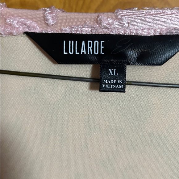 Lularoe - Picture 3 of 3